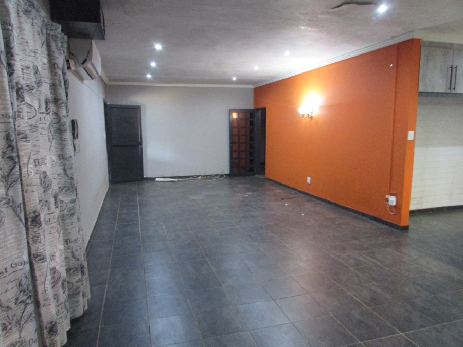 3 Bedroom Property for Sale in Greenhills Gauteng