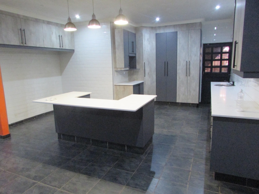 3 Bedroom Property for Sale in Greenhills Gauteng