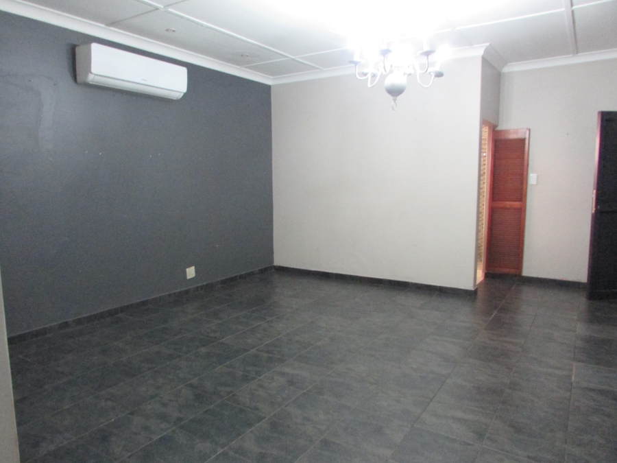 3 Bedroom Property for Sale in Greenhills Gauteng