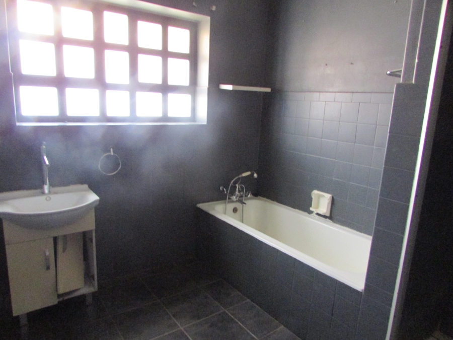 3 Bedroom Property for Sale in Greenhills Gauteng