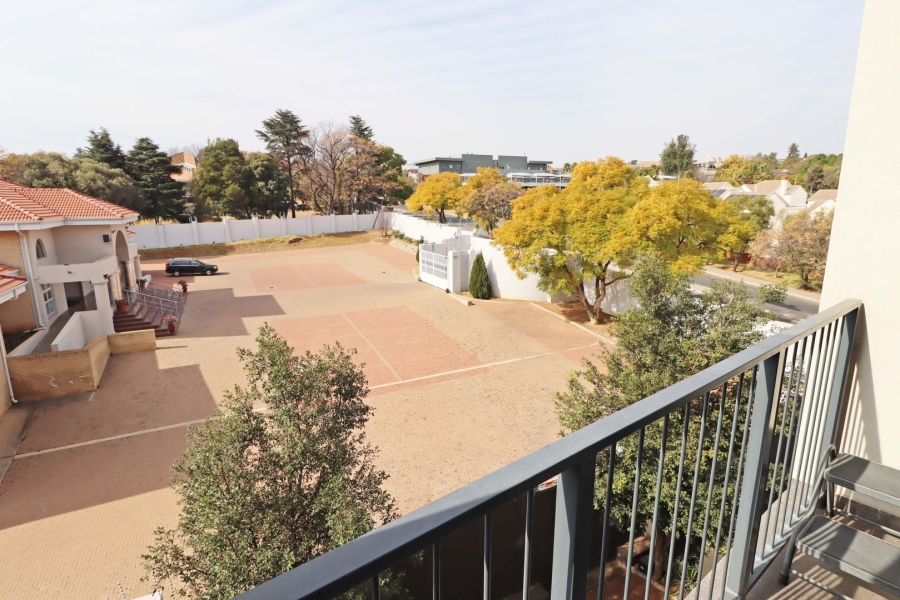 To Let 1 Bedroom Property for Rent in Bryanston Gauteng