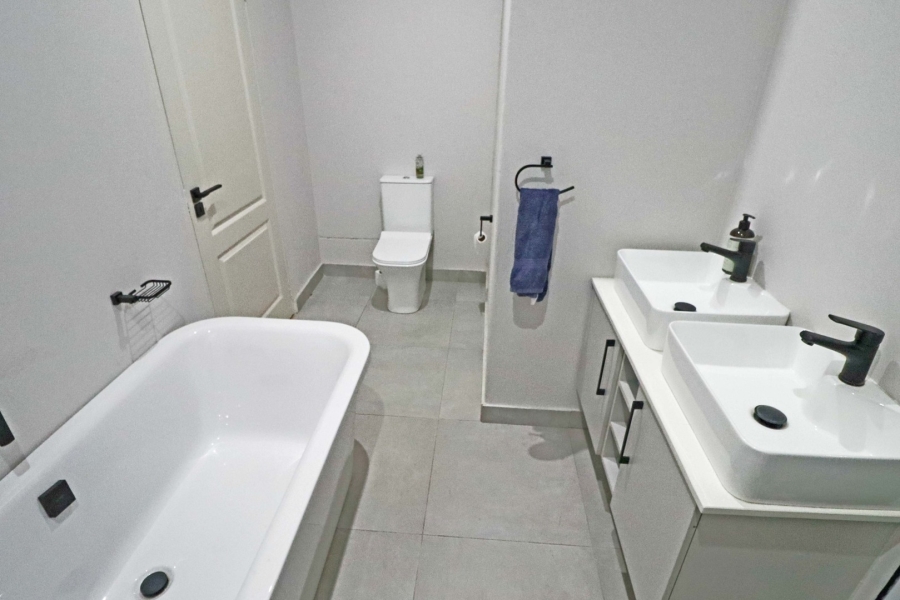 2 Bedroom Property for Sale in Bryanston Gauteng