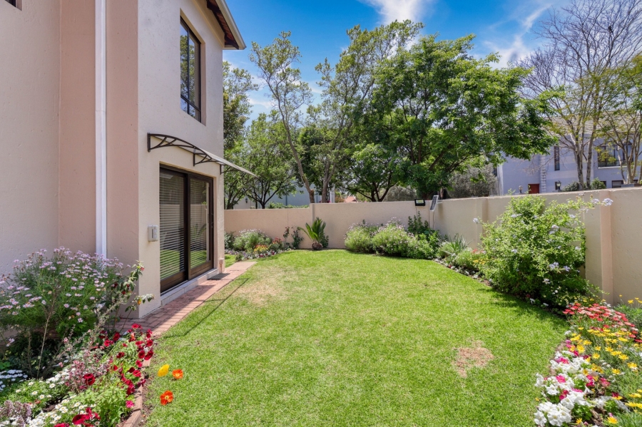 To Let 5 Bedroom Property for Rent in Fernridge Estate Gauteng