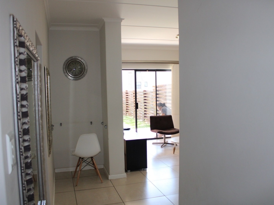 To Let 3 Bedroom Property for Rent in Fourways Gauteng