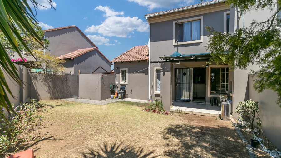 2 Bedroom Property for Sale in Halfway Gardens Gauteng