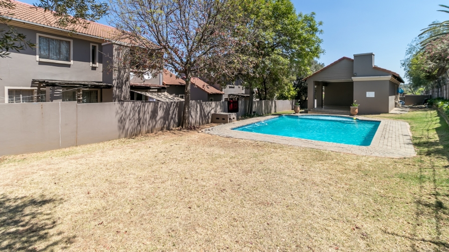 2 Bedroom Property for Sale in Halfway Gardens Gauteng