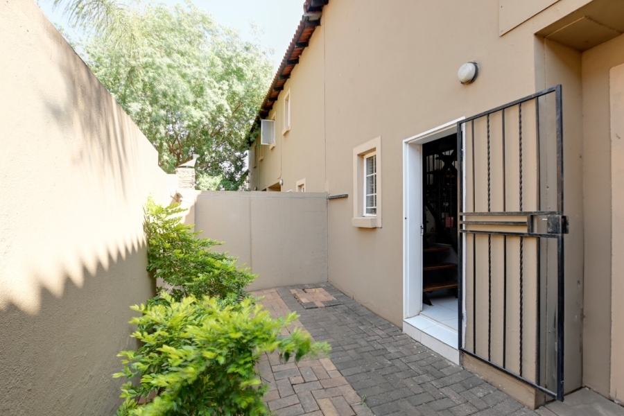 To Let 2 Bedroom Property for Rent in Annlin Gauteng