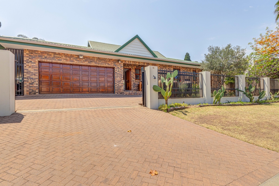 3 Bedroom Property for Sale in Kyalami Estates Gauteng