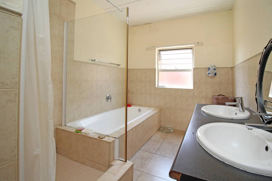 3 Bedroom Property for Sale in Gresswold Gauteng