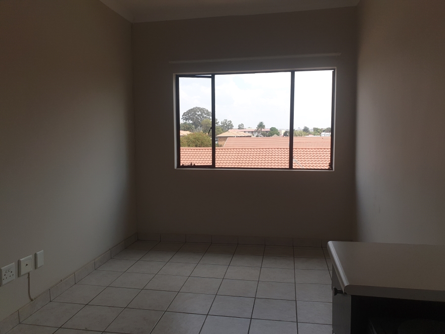 1 Bedroom Property for Sale in Kempton Park Central Gauteng