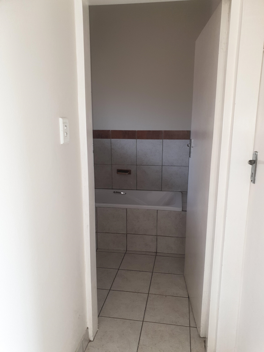 1 Bedroom Property for Sale in Kempton Park Central Gauteng