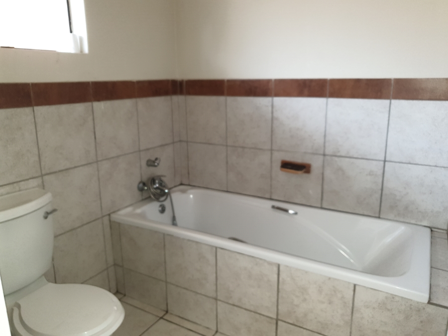 1 Bedroom Property for Sale in Kempton Park Central Gauteng