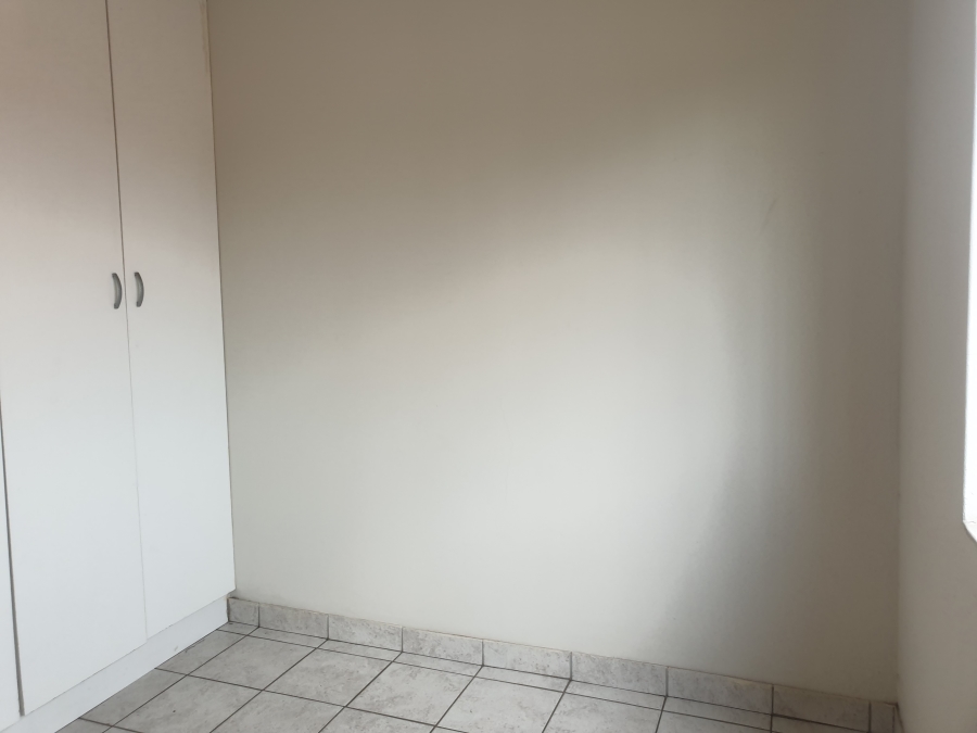 1 Bedroom Property for Sale in Kempton Park Central Gauteng