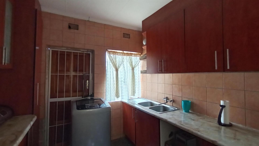 3 Bedroom Property for Sale in Birchleigh North Gauteng