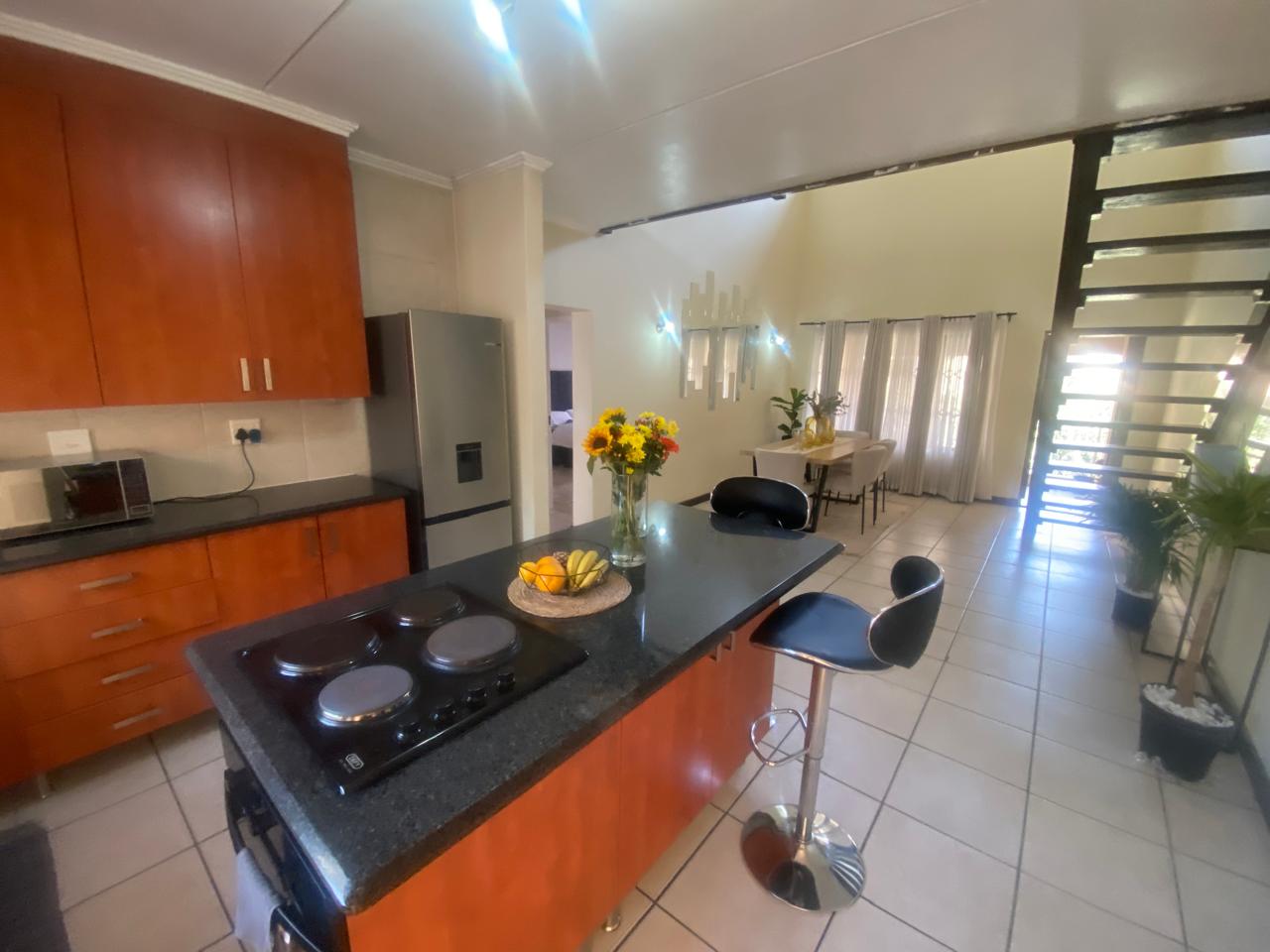 2 Bedroom Property for Sale in Sunninghill Gauteng