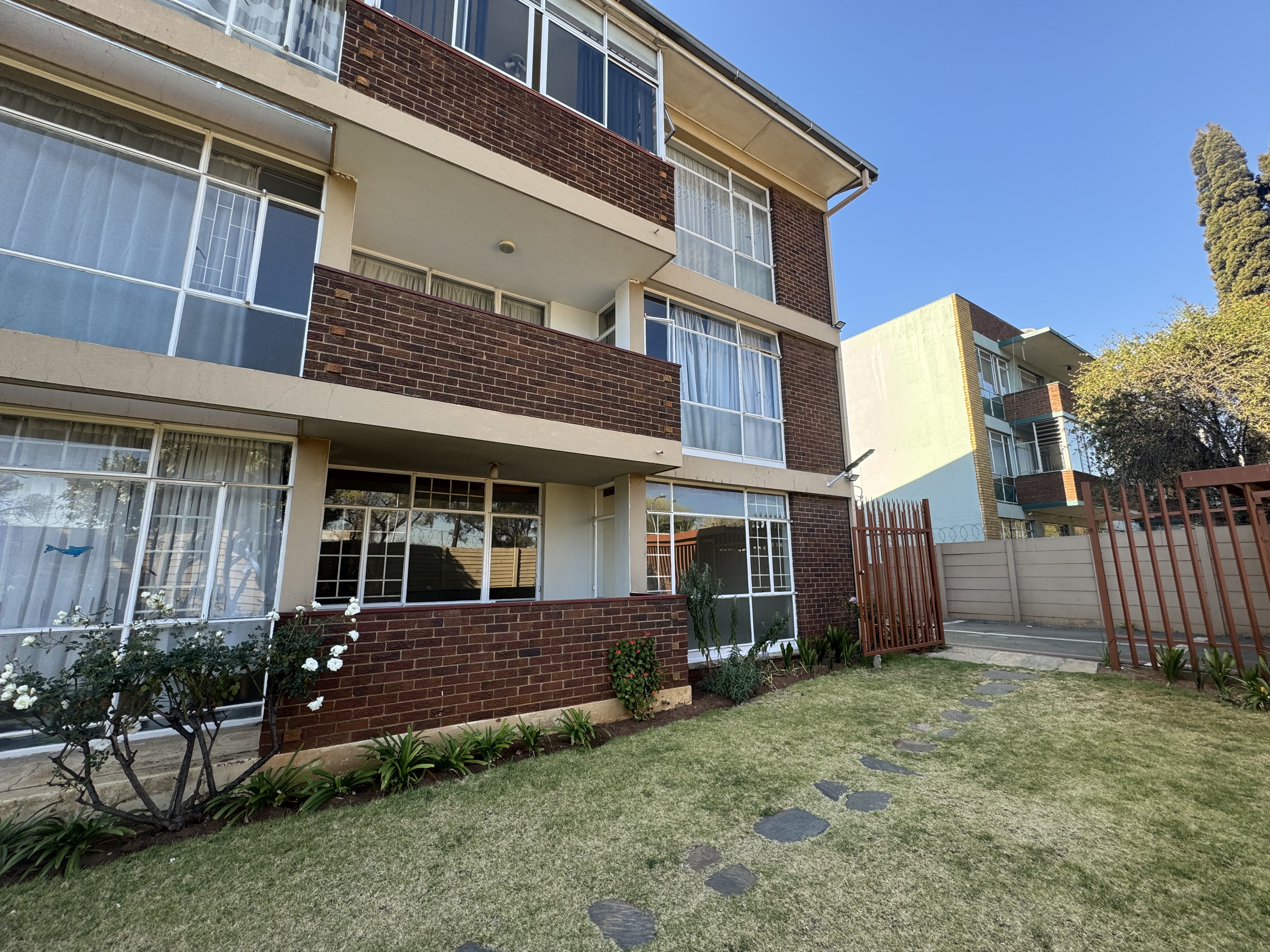 2 Bedroom Property for Sale in Denlee Gauteng