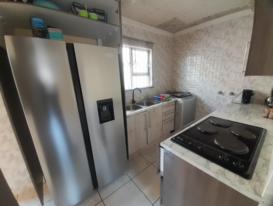 3 Bedroom Property for Sale in Alveda Park Gauteng