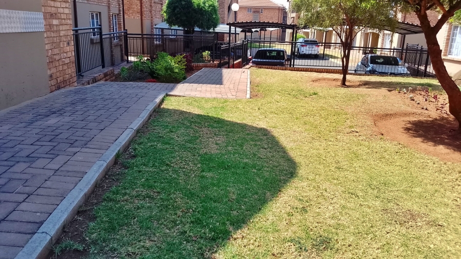 2 Bedroom Property for Sale in Celtisdal Gauteng