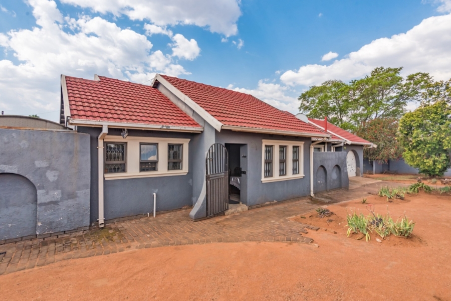 3 Bedroom Property for Sale in Fleurhof Gauteng