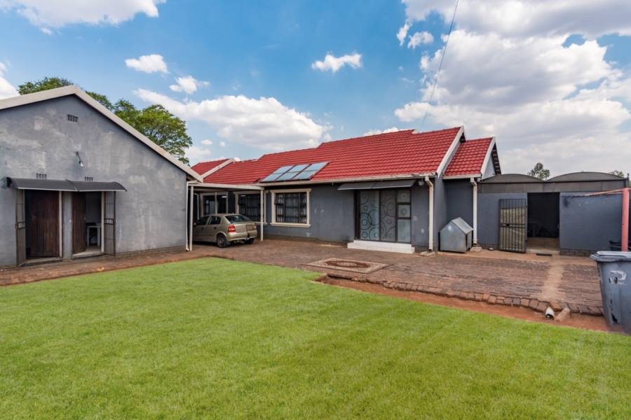 3 Bedroom Property for Sale in Fleurhof Gauteng