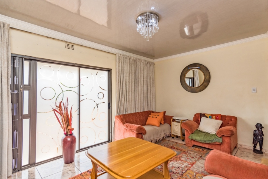 3 Bedroom Property for Sale in Fleurhof Gauteng