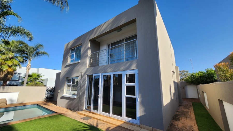 4 Bedroom Property for Sale in Eldoraigne Gauteng