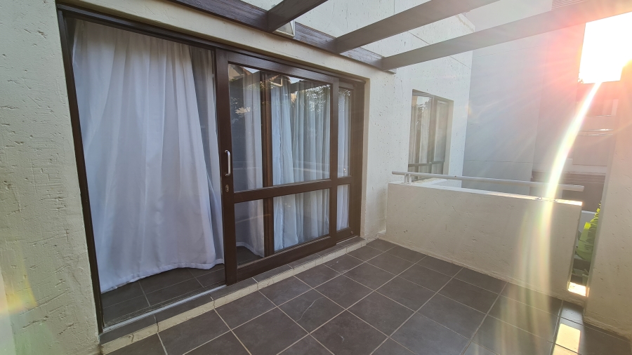 To Let 1 Bedroom Property for Rent in Fourways Gauteng