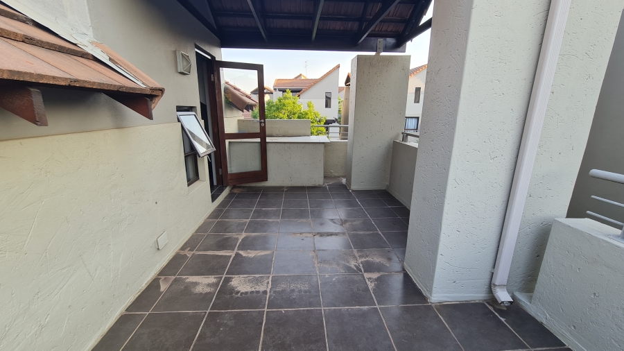 To Let 1 Bedroom Property for Rent in Fourways Gauteng