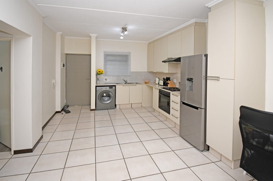 2 Bedroom Property for Sale in Bryanston Gauteng