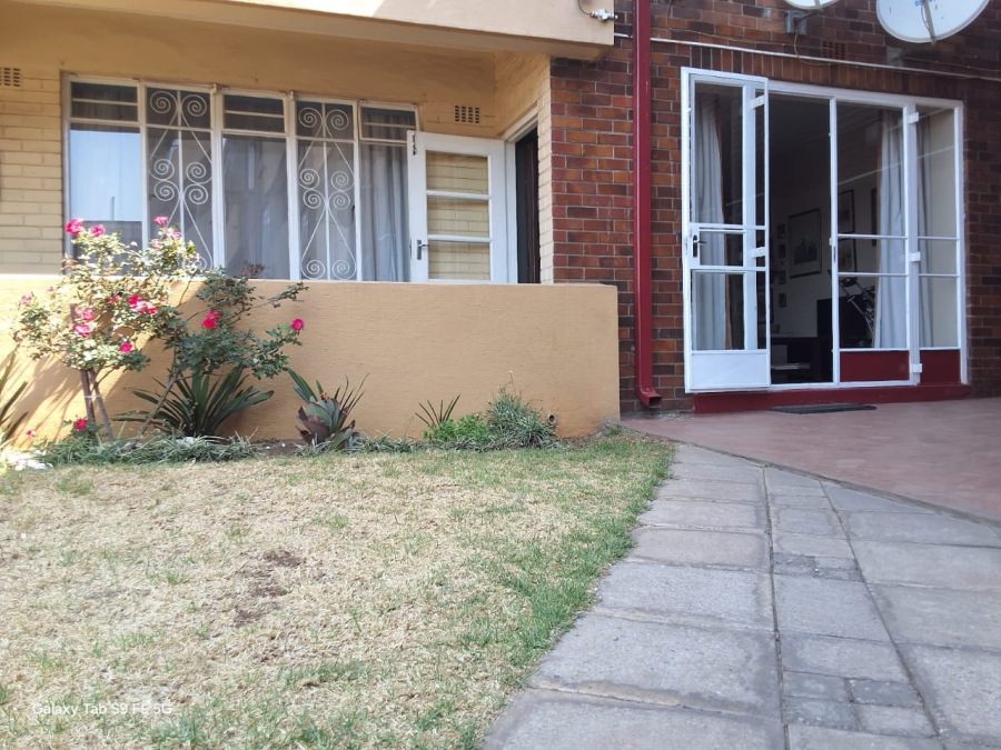 2 Bedroom Property for Sale in Lambton Gauteng