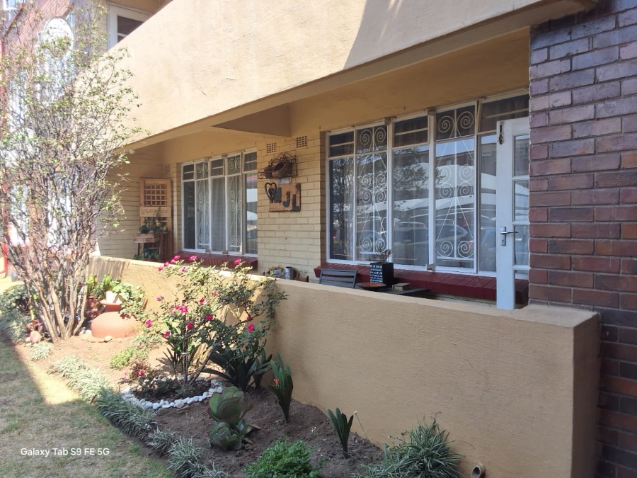 2 Bedroom Property for Sale in Lambton Gauteng