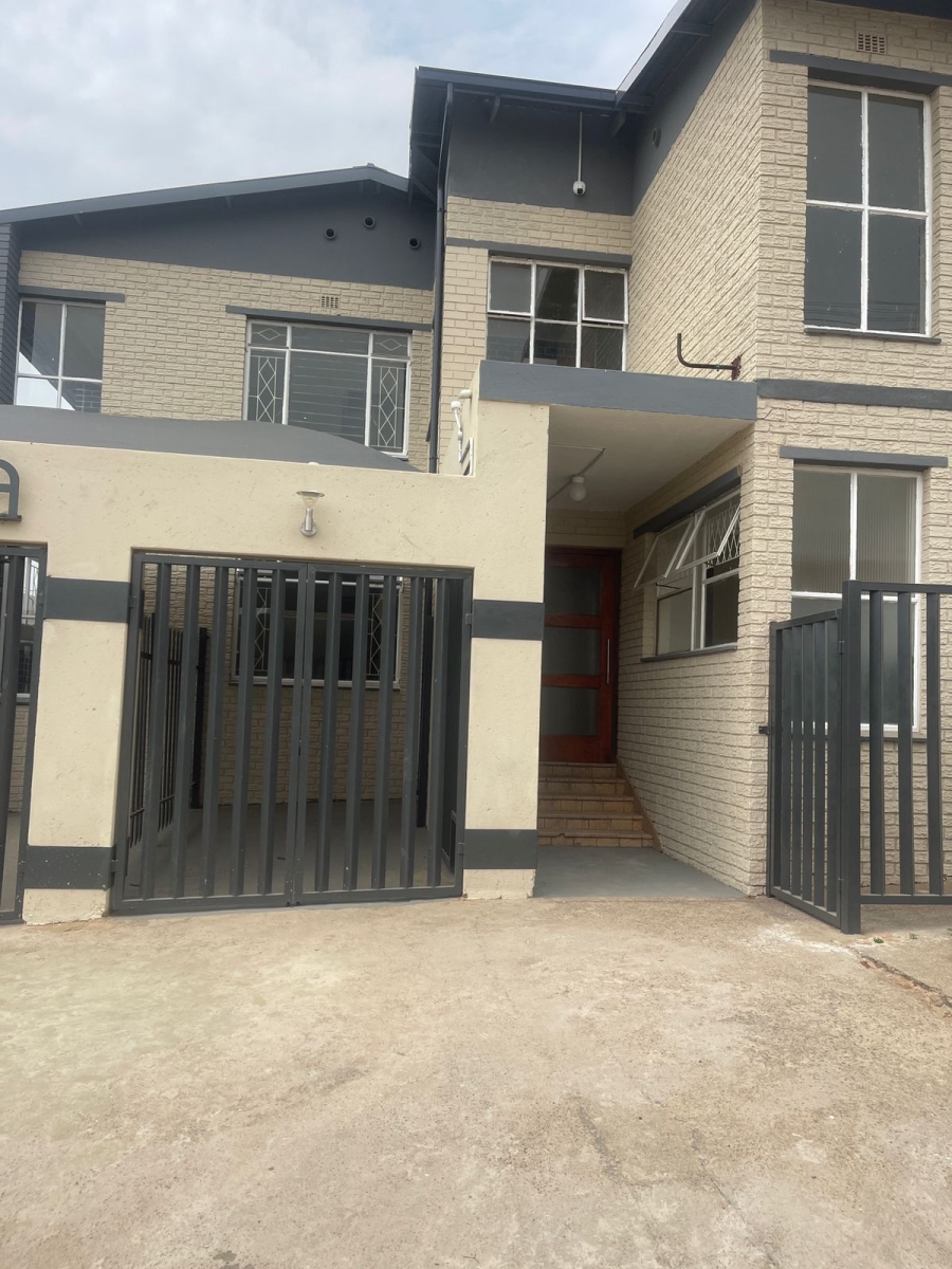 To Let 2 Bedroom Property for Rent in Wentworth Park Gauteng