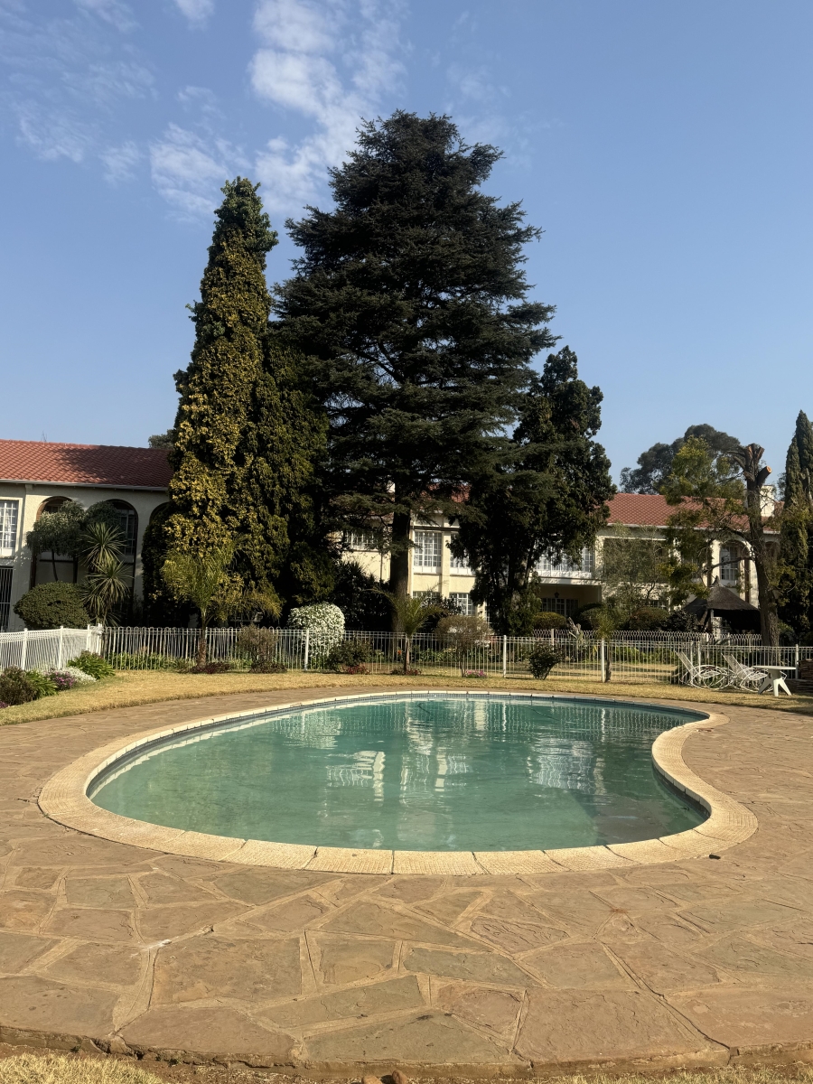 3 Bedroom Property for Sale in Parkhill Gardens Gauteng