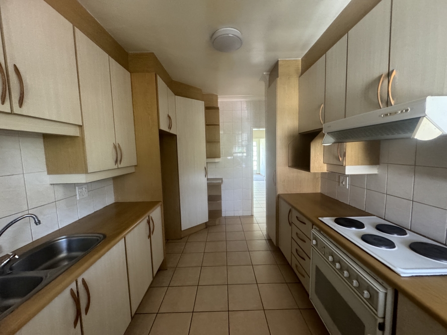 3 Bedroom Property for Sale in Parkhill Gardens Gauteng