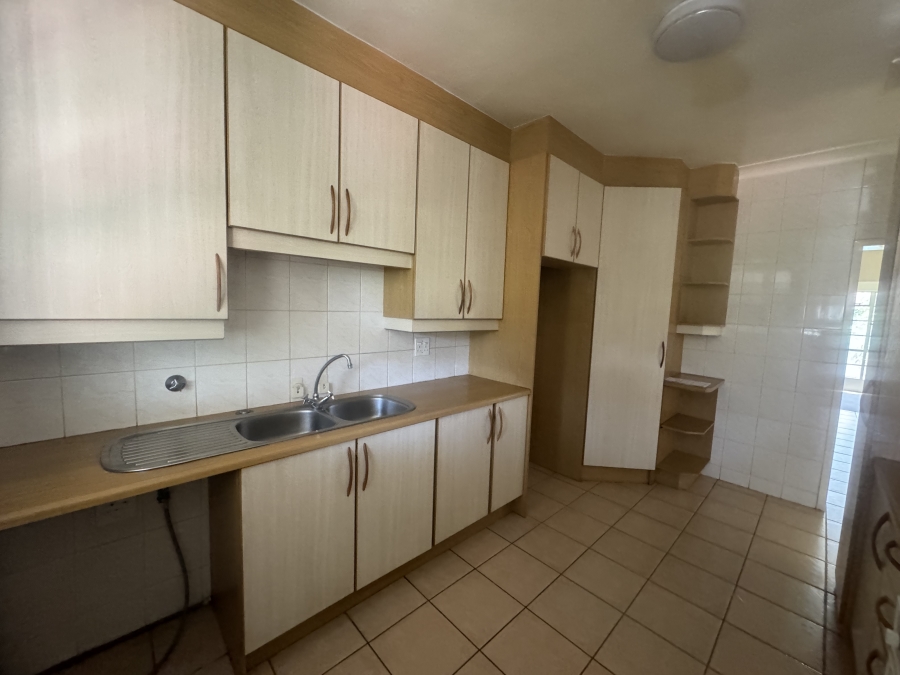 3 Bedroom Property for Sale in Parkhill Gardens Gauteng