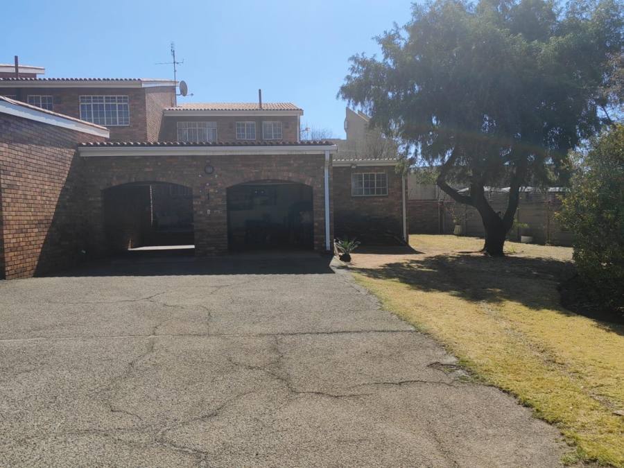 3 Bedroom Property for Sale in Lambton Gauteng