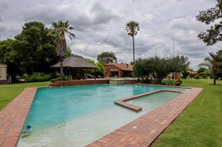 4 Bedroom Property for Sale in Vaal Marina Gauteng