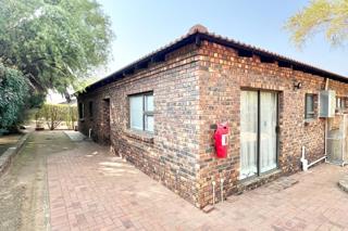 4 Bedroom Property for Sale in Vaal Marina Gauteng