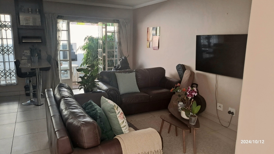 2 Bedroom Property for Sale in Villieria Gauteng