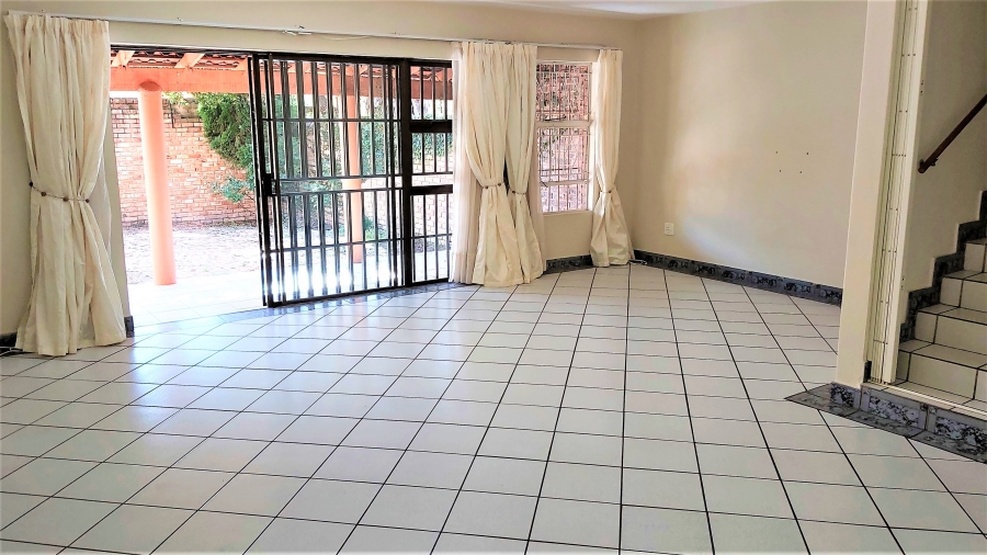 To Let 4 Bedroom Property for Rent in Rivonia Gauteng