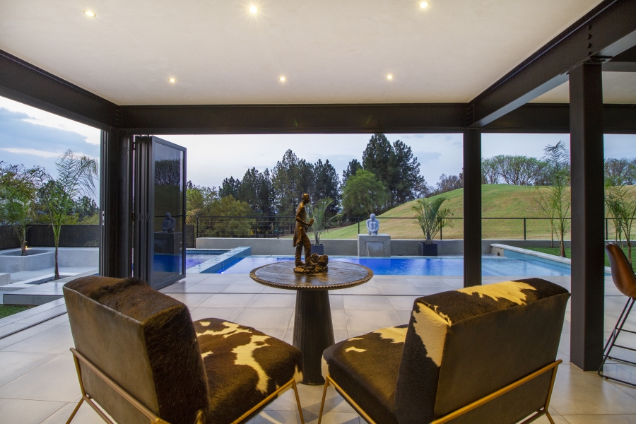 5 Bedroom Property for Sale in Woodhill Estate Gauteng