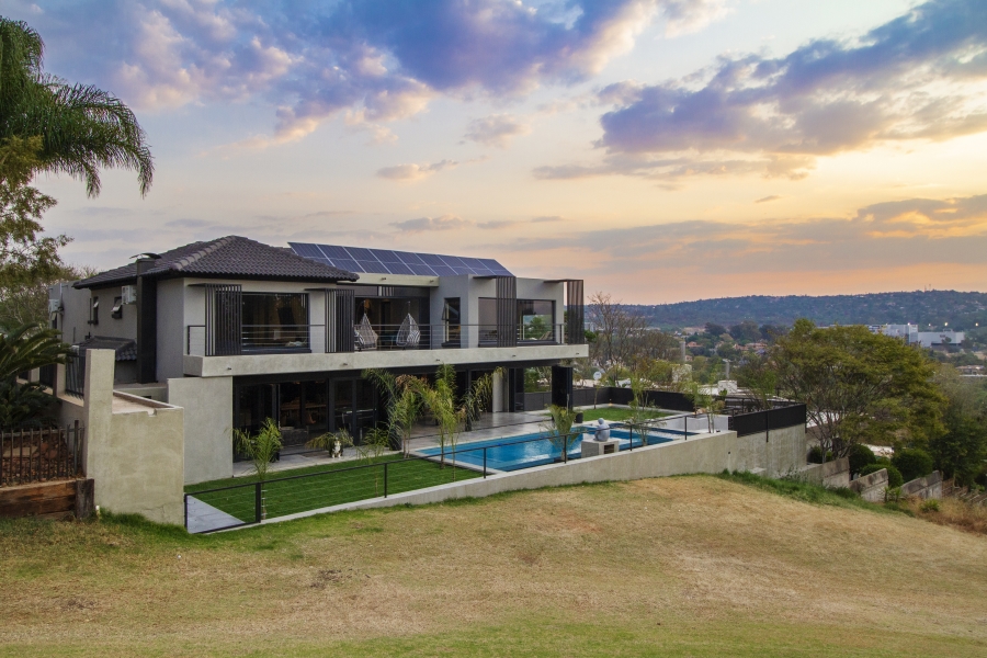 5 Bedroom Property for Sale in Woodhill Estate Gauteng