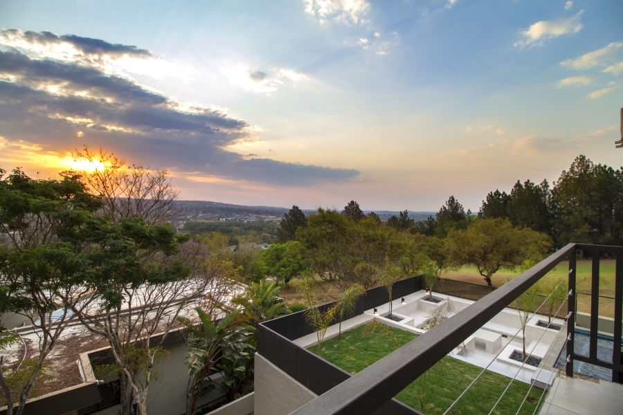 5 Bedroom Property for Sale in Woodhill Estate Gauteng