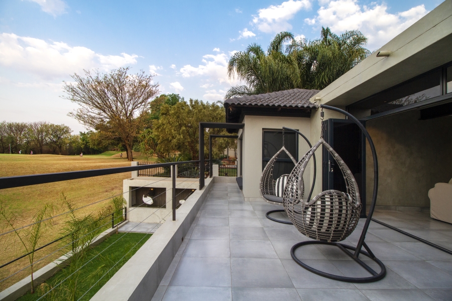 5 Bedroom Property for Sale in Woodhill Estate Gauteng