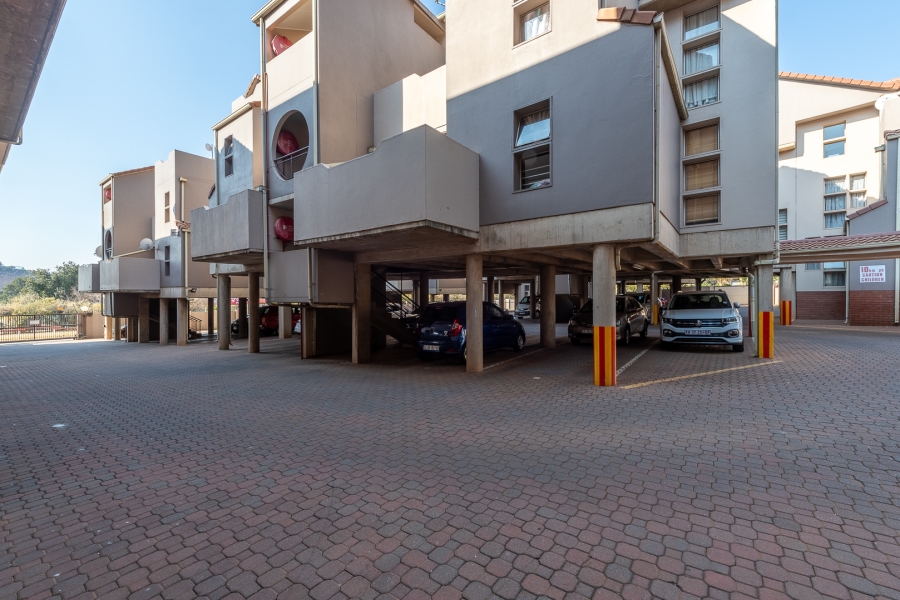 2 Bedroom Property for Sale in Glenanda Gauteng