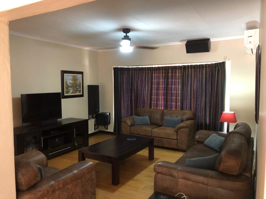 3 Bedroom Property for Sale in Elardus Park Gauteng