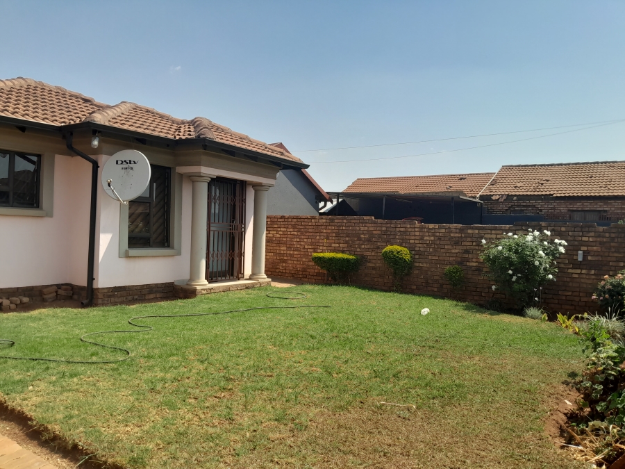 3 Bedroom Property for Sale in Mahube Valley Gauteng