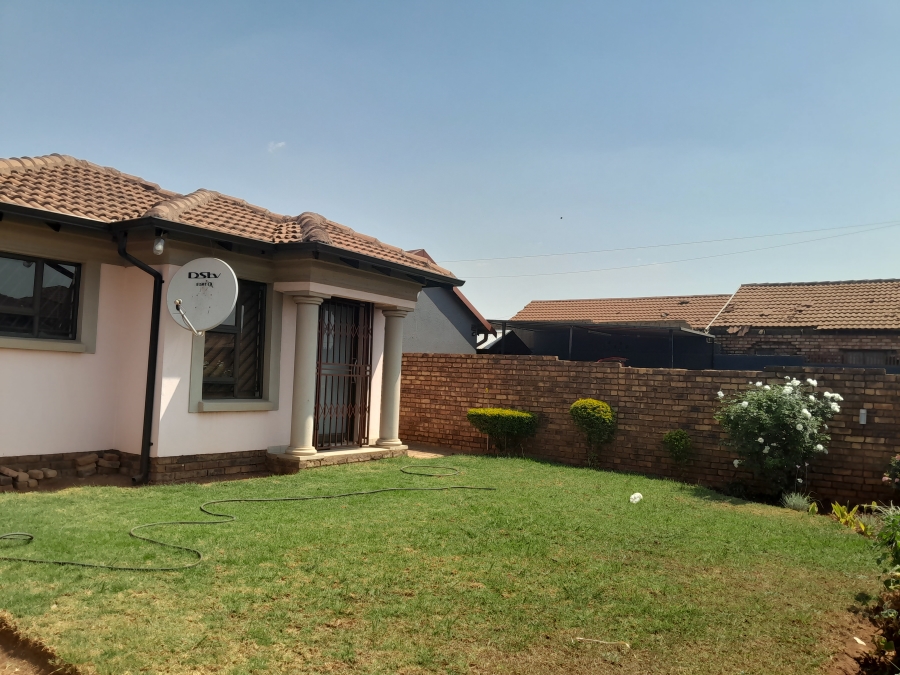 3 Bedroom Property for Sale in Mahube Valley Gauteng