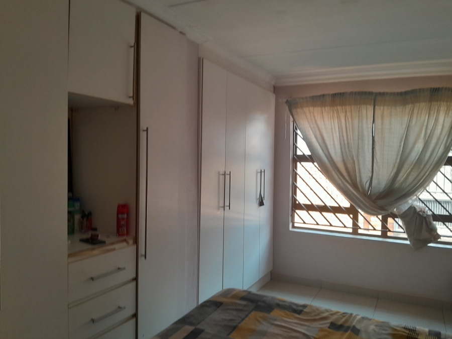 3 Bedroom Property for Sale in Mahube Valley Gauteng