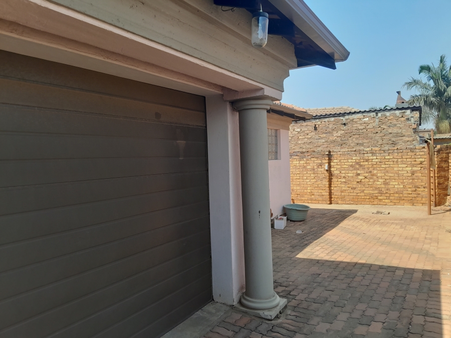 3 Bedroom Property for Sale in Mahube Valley Gauteng